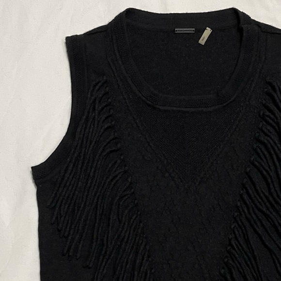 Elie Tahari 100% Merino Wool Fringe Front Candace Sleeveless Black Top Small - Picture 6 of 8
